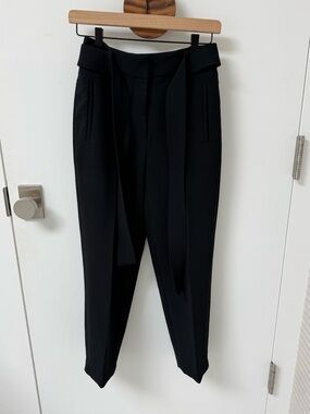 Aritzia Wilfred Black Cropped Ankle Slacks Pants Sz 2